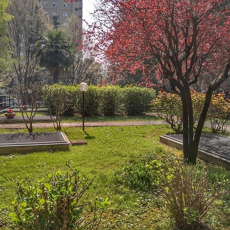 Ihost Apartment - Adriatico 6 Milano Eksteriør billede